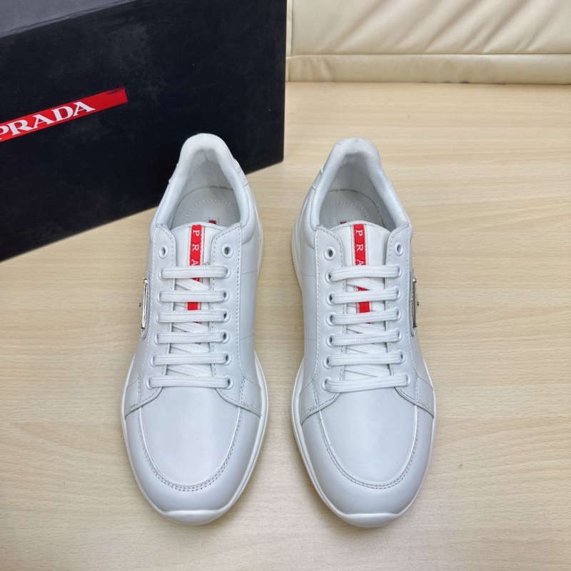 Pra*a casual shoes